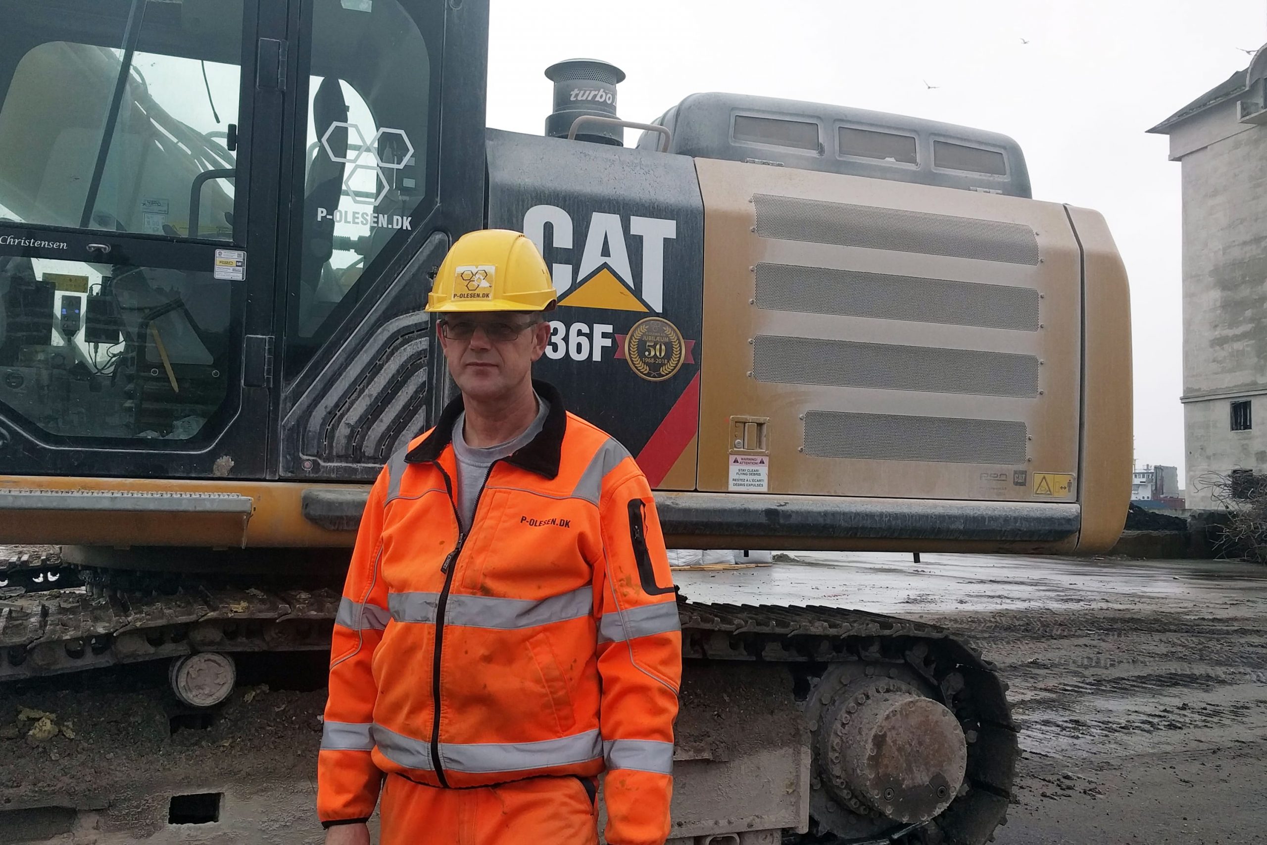 FINAL-Maskinfoerer-Henning-Christensen-har-vaeret-ansat-i-30-aar-hos-P.-Olesen
