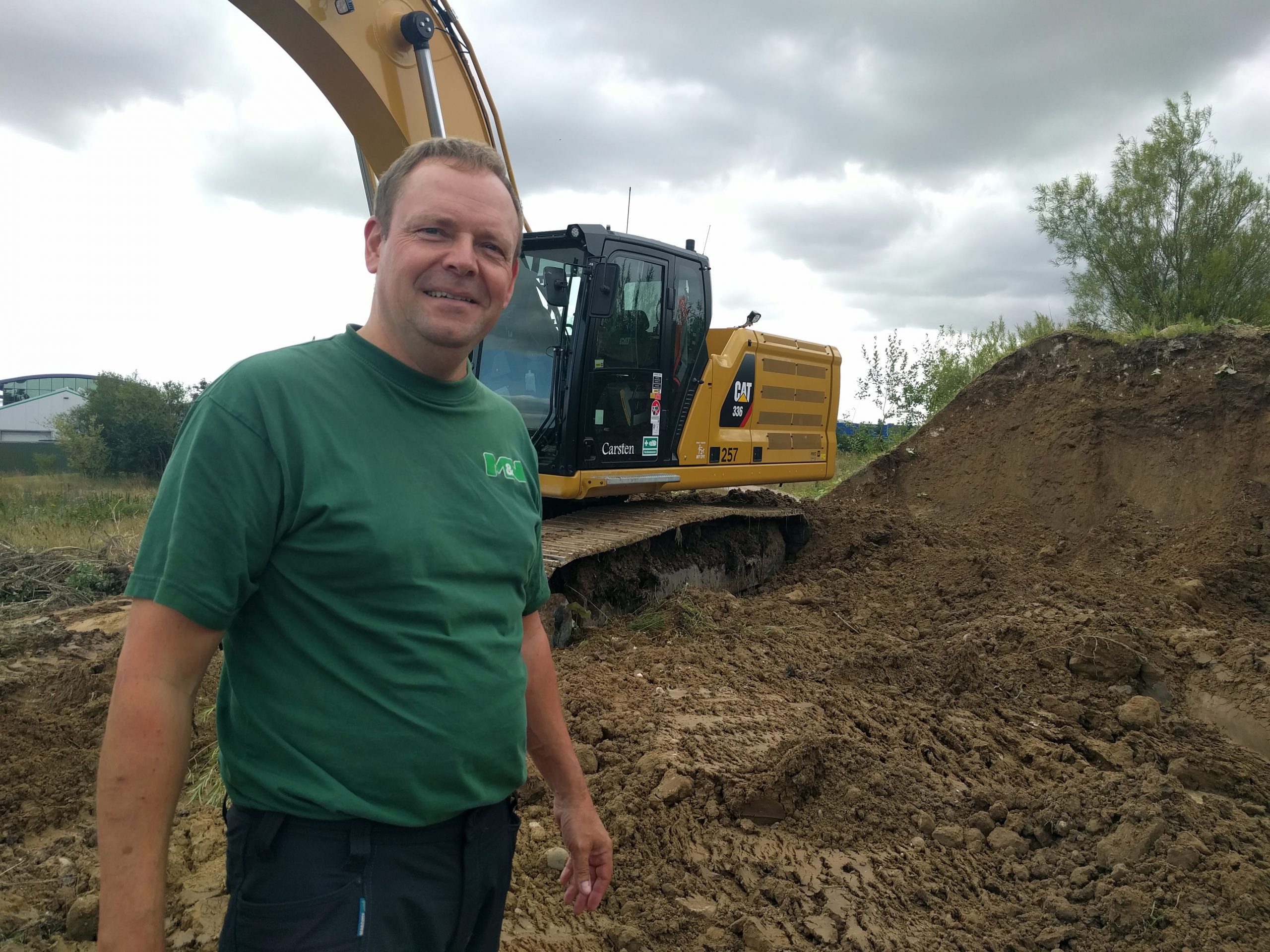 Maskinfoerer-Carsten-Jensen-med-over-33-aars-erfaring-hos-Mortensen-og-Nymark