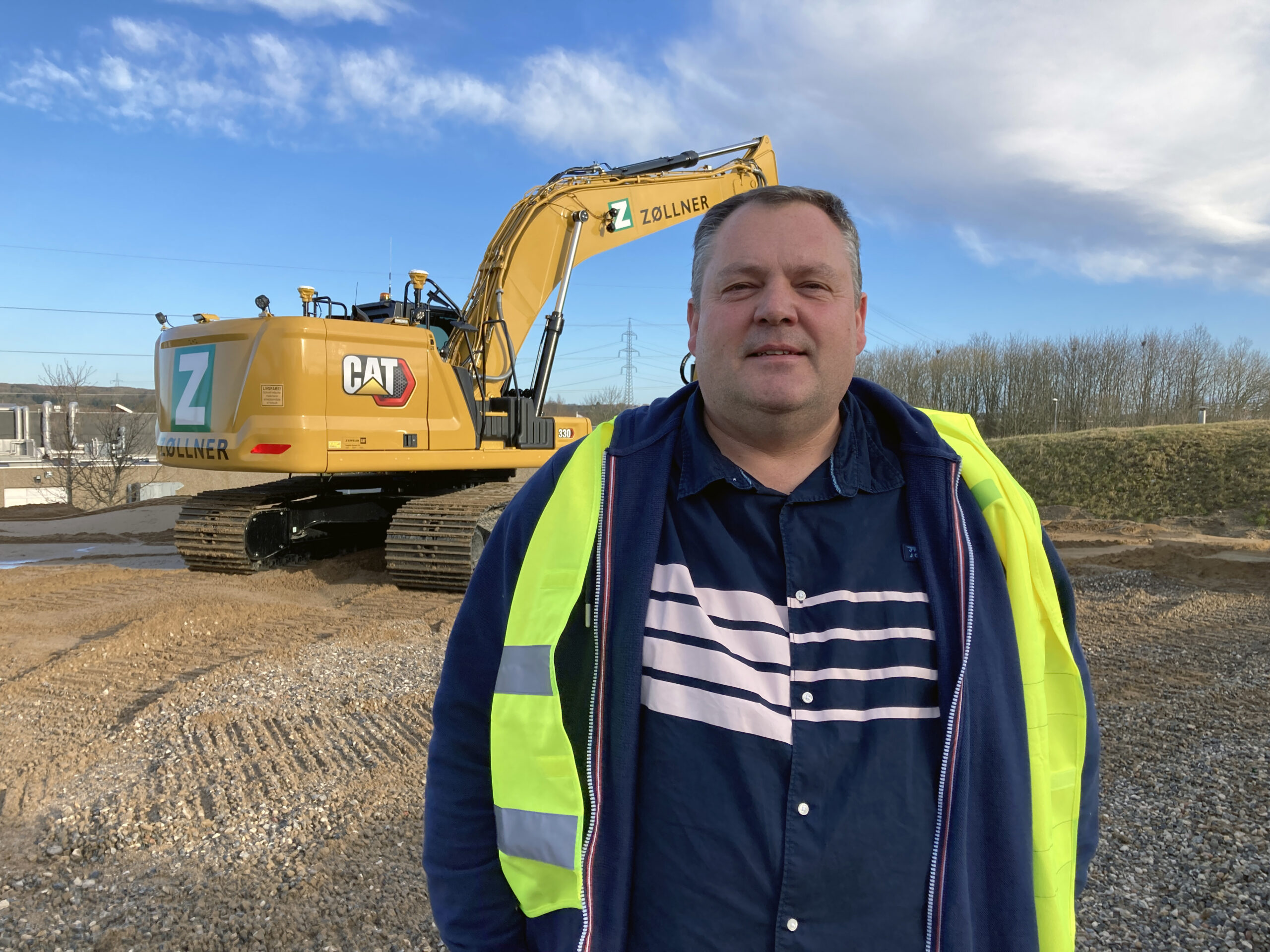 Tiden-er-givet-godt-ud-her-paa-democentret-siger-maskinchef-Claus-Jensen-Zoellner-scaled